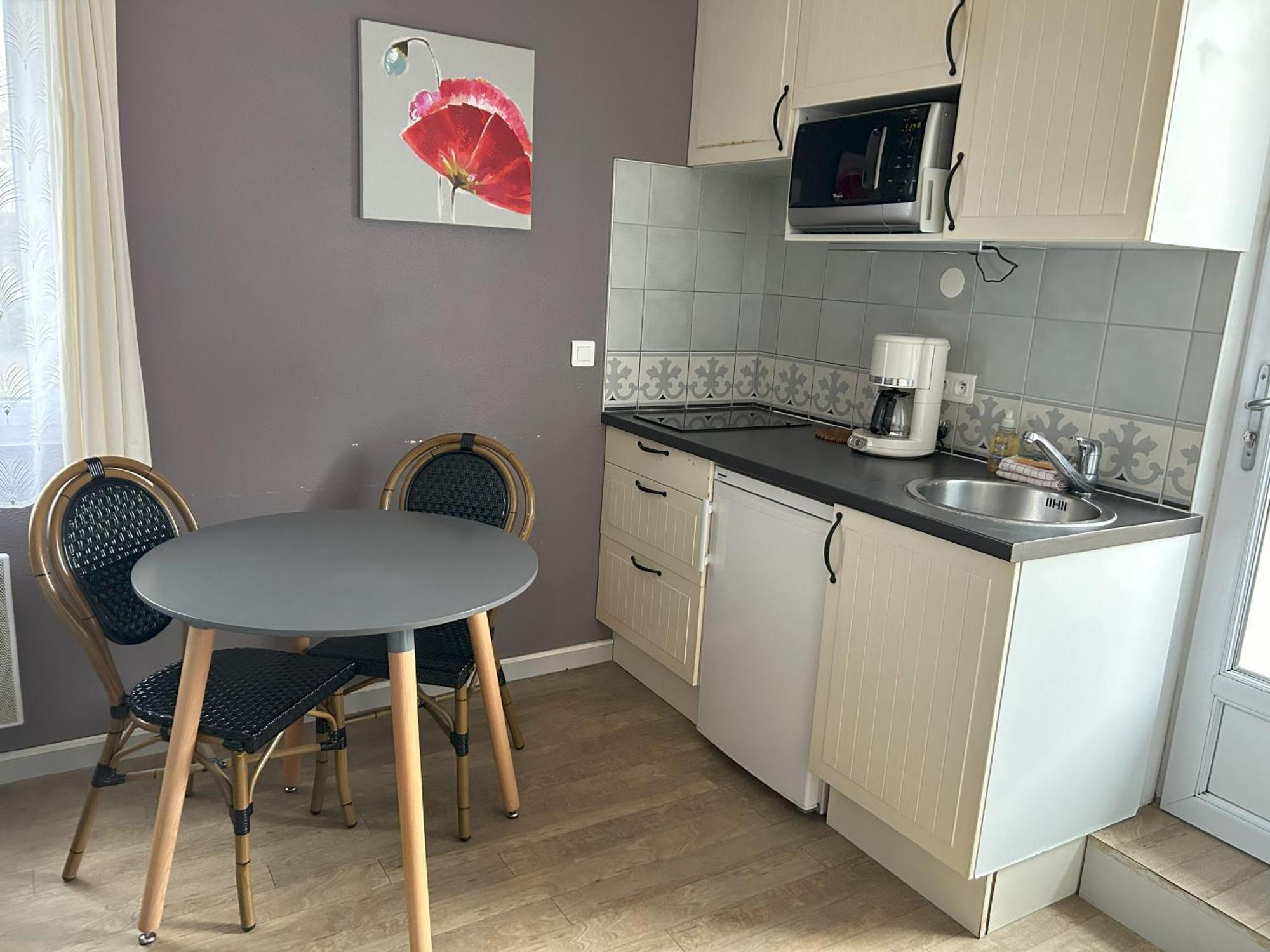 6 Versoie Avec Parking Apartamento *